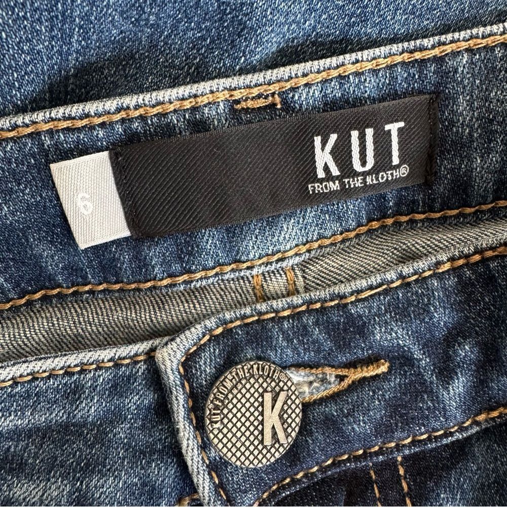 KUT from The Kloth Catherine Boyfriend Jean Floral Embroidered Detail Size 6 - Picture 9 of 11